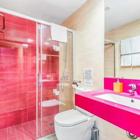 빌라 Cala'n Blanes Sleeps 9 Pool Air Con Wifi 칼라엔블레인즈