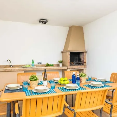 빌라 Cala'n Blanes Sleeps 9 Pool Air Con Wifi 칼라엔블레인즈